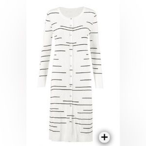 CAbi Spring 20 Dashes Sweater size XL NWOT